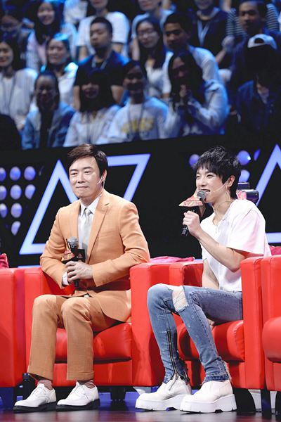 華晨宇遭遇選人尷尬 費(fèi)玉清蟬聯(lián)“打醬油”