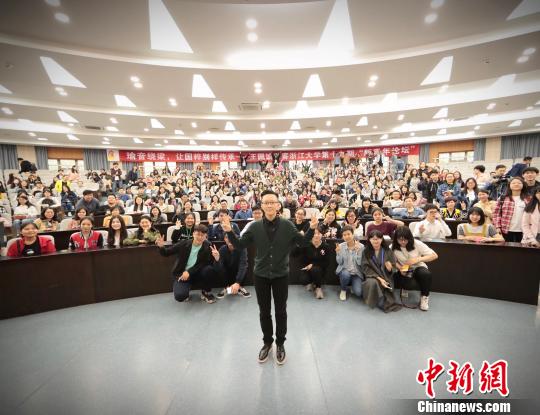 ������c�W����Ӱ�����k���ṩ