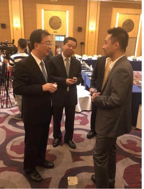 PingPong�c�����_(d��)�ɑ�(zh��n)�Ժ�������ͬ����羳���{(l��n)�D