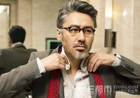 陳昱霖稱張芷溪整容雞 張芷溪老公是誰和吳秀波小三傳聞私下關系