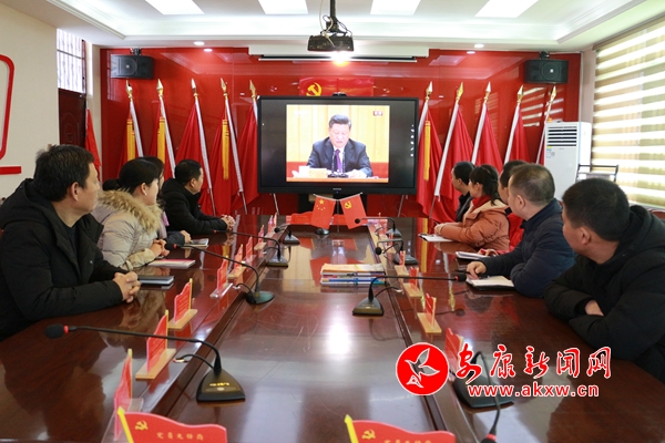 12��18�����cף�ĸ��_��40������(hu��)�ڱ���¡���e�С��hꎿh���P(gu��n)һС�h�T�̎��e�O�^�����(hu��)ֱ�����J(r��n)���� ��(x��)��ƽ��ϯ�vԒ��(n��i)��