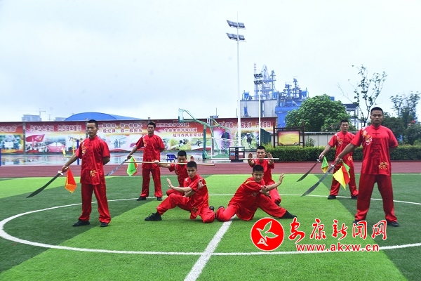 ���g����  ����  �z.JPG