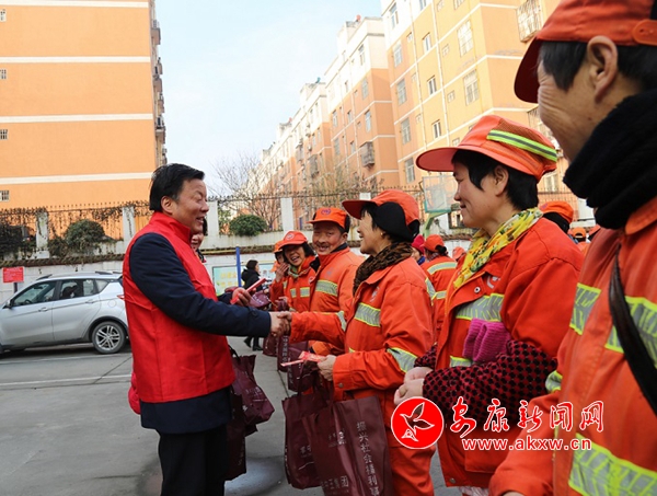 1.  �д��ƅf(xi��)��(hu��)��(hu��)�L(zh��ng)�޹��A��h(hu��n)�l(w��i)���˰l(f��)��ο��Ʒ��ο����   .JPG