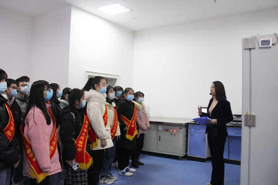 匯集愛心洪流 傳遞獻血理念——2020年安康學(xué)院學(xué)生參加血站開放日活動