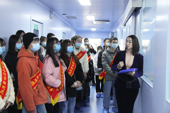 匯集愛心洪流 傳遞獻血理念——2020年安康學(xué)院學(xué)生參加血站開放日活動