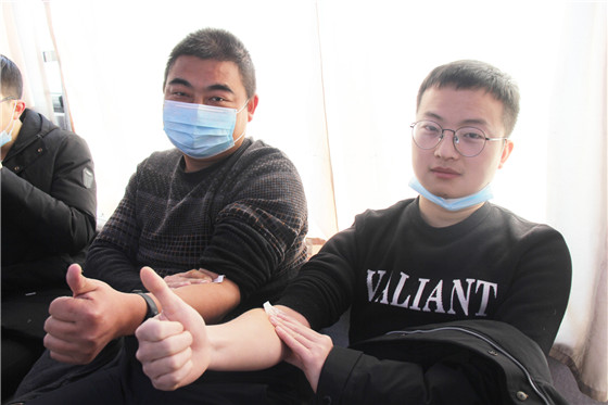 血液是生命的禮物——中國(guó)聯(lián)通安康市分公司、安康大數(shù)據(jù)運(yùn)營(yíng)有限公司聯(lián)合開展冬季應(yīng)急獻(xiàn)血活動(dòng)